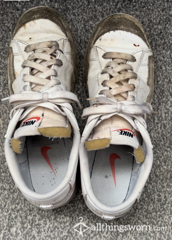 Dirty Smelly Trainers Uk Size 8