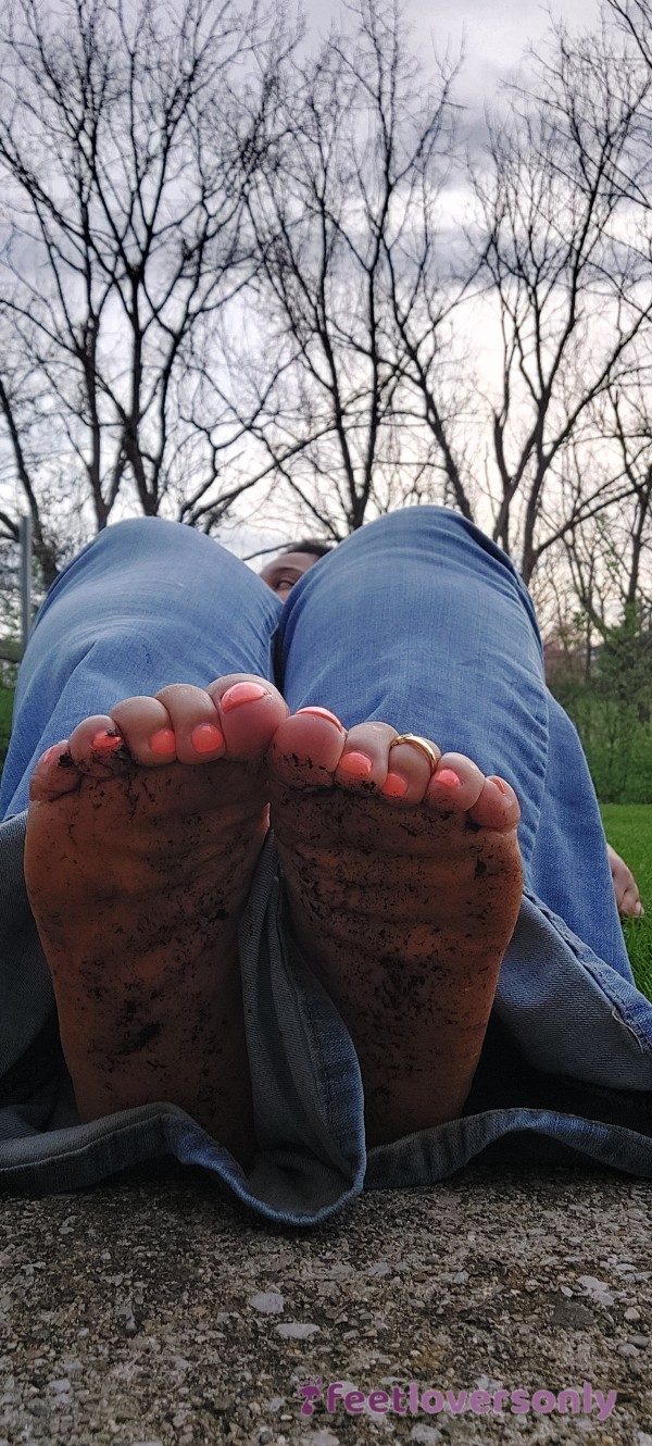 Dirty Soles And Orange Toes
