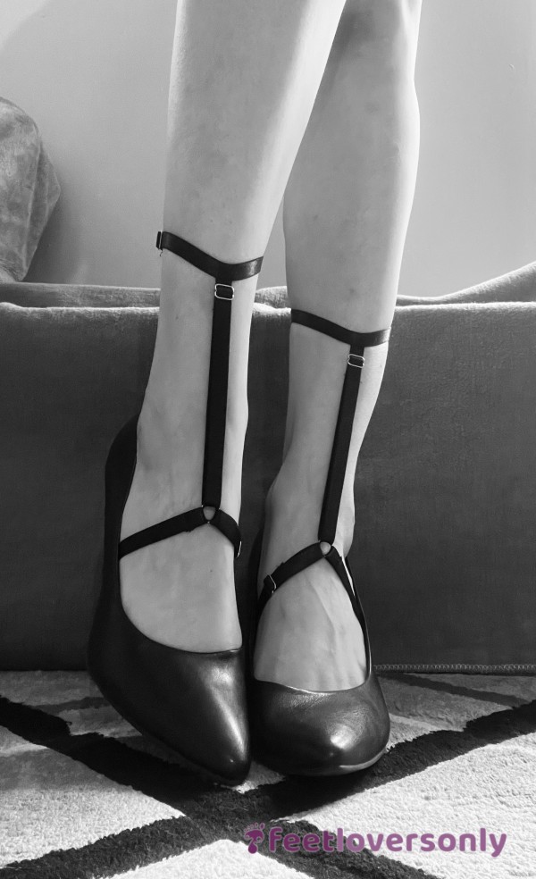 Everything Black 🖤 Sexy Bondage And Leather Heels