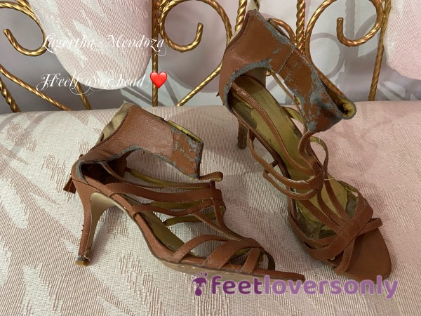 Extra Worn Out High Heels Sandals