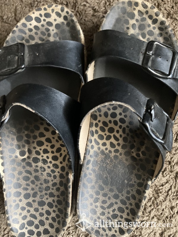 Extra Worn Platform Sandals