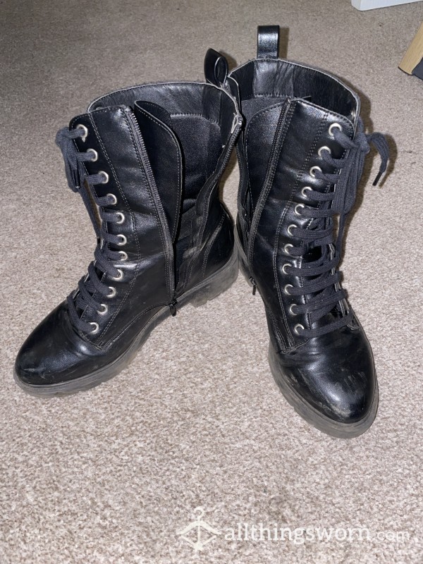 🔥 Extremely Well-Worn Black Leather Boots - New Look (UK SIZE 5) 🔥