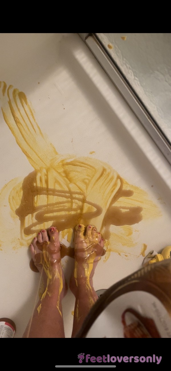 4 Min Of Feet Play In 3 Sauces