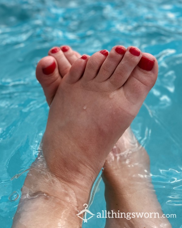 Feet Relaxing & Posing In The Hot Tub