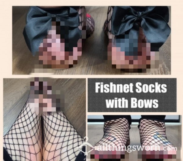 Fishnet Socks With Bow