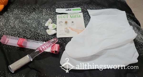 Foot Fetish Fiesta: Moisturizing Booties, Toenail Clippings, Cotton Balls And Foot File