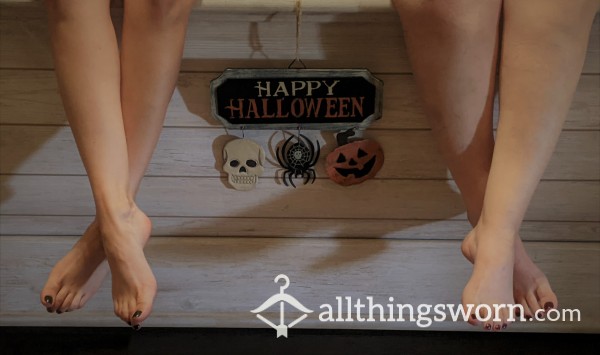 Foot Photoshoot- Halloween Theme