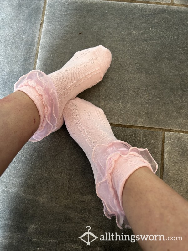 🌸 Frilly Pink Ankle Socks 🌸