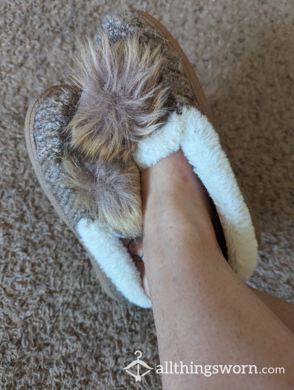 Fuzzy Ball Faux Fur Lined House Slippers