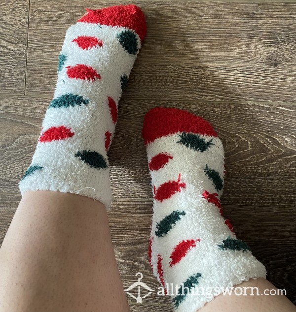 Fuzzy Holiday Socks 💦🎄