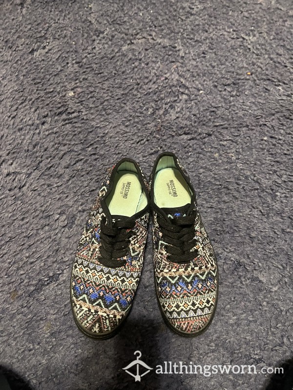 Graphic Design Threaded Knockoff Vans: Fairly Worn, Like New (Size 6 Womens)