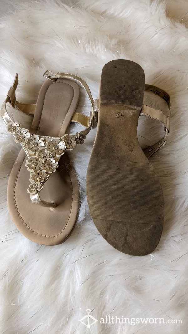 Head Over Heels By Dune  Gold Leather Flower Toe Post Sandals EU Size 40
