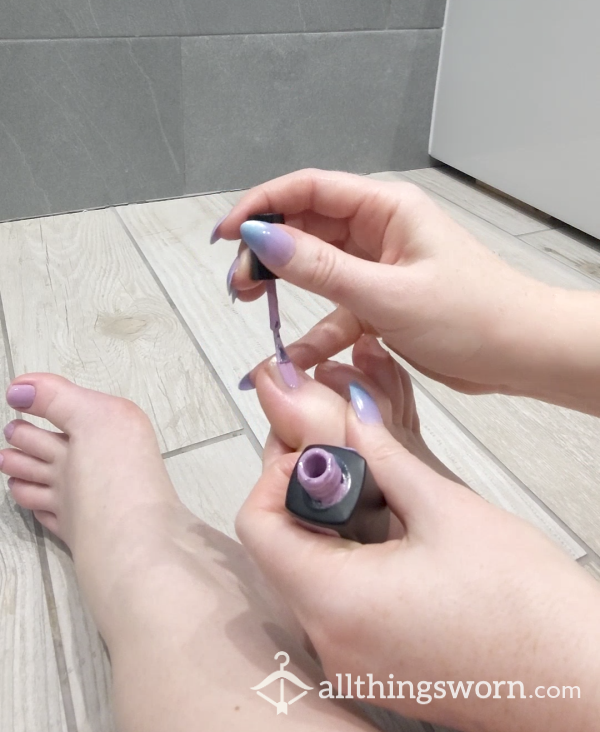 Join Me While I Paint My Toenails In This Gorgeous "Mauve It Or Lose It" Shade