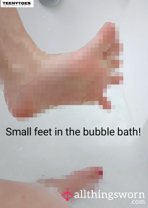 Little Feet Splashing In The Bubble Bath 3 Min 45 Sec