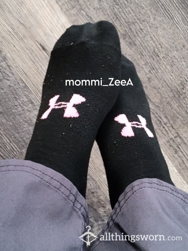 Matching Pink Under Armour Socks• Black Ankle Socks • One Size