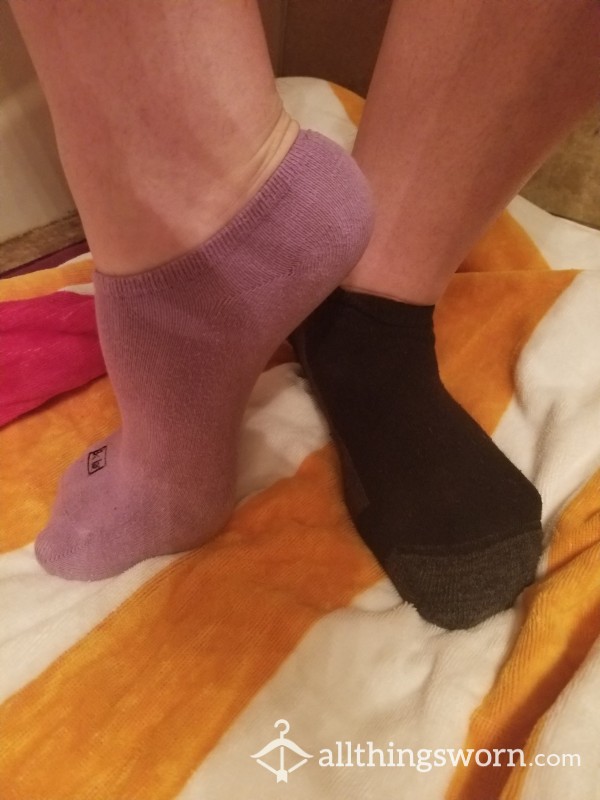 Size 12 Mismatched Socks! 😜