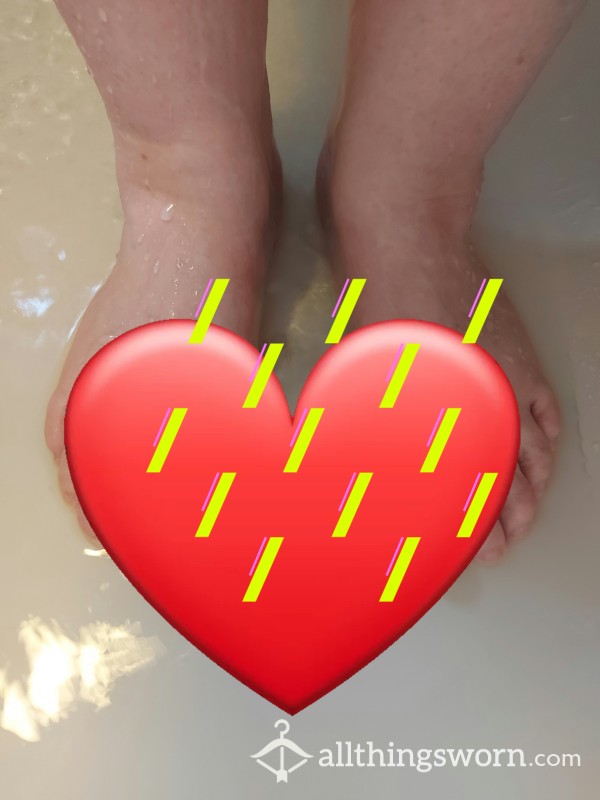 My First! Splashy Shower Feet.