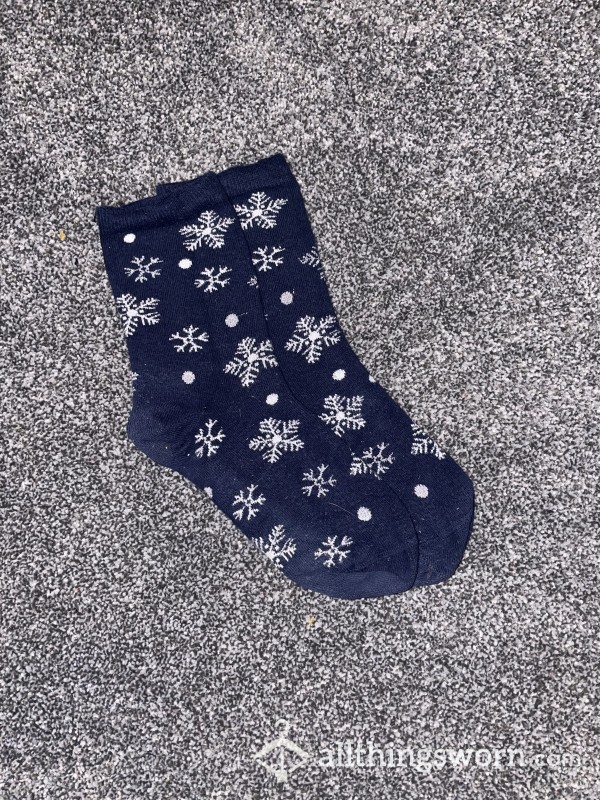 Navy Blue Snowflake Socks. 1 Day Wear, 1 Workout And 2 Pics Included. International Shipping Available 🌎