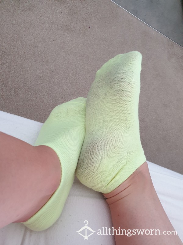 Neon Yellow Trainer Socks 💛 24 Hours Wear - What A Scent 👌