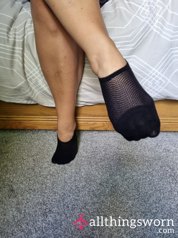 Netted Socks, Worn With Pictures!