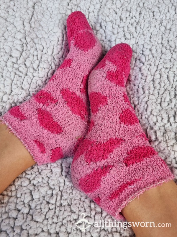 Old Pink Spotted Fluffy Socks  💕