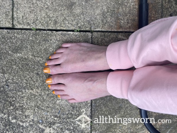 Orange Toe Nail Clippings 🍊
