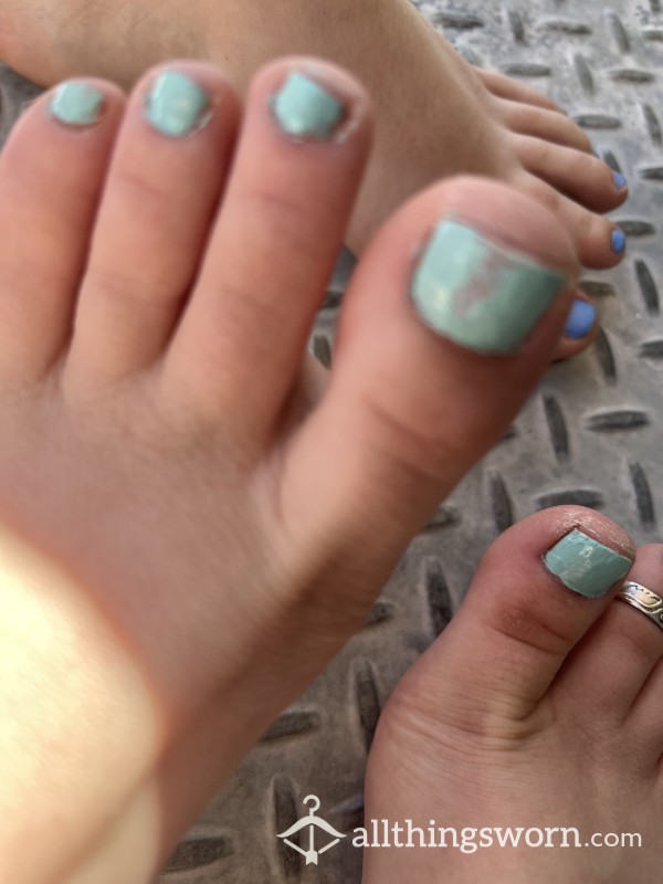 Painted Toes