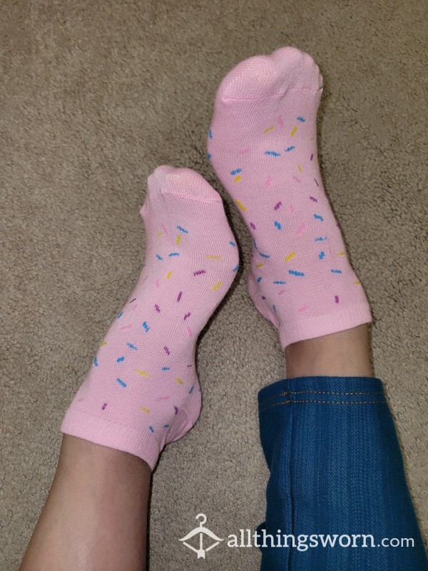 Pink Ankle Socks With Sprinkles
