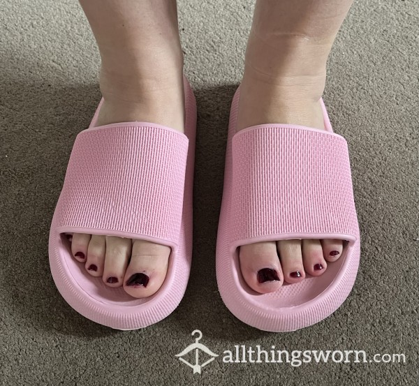 Pink Foam Sliders - Size 4