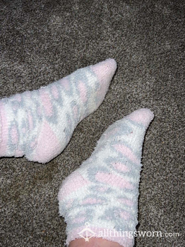 Pink Leopard Fuzzy Socks