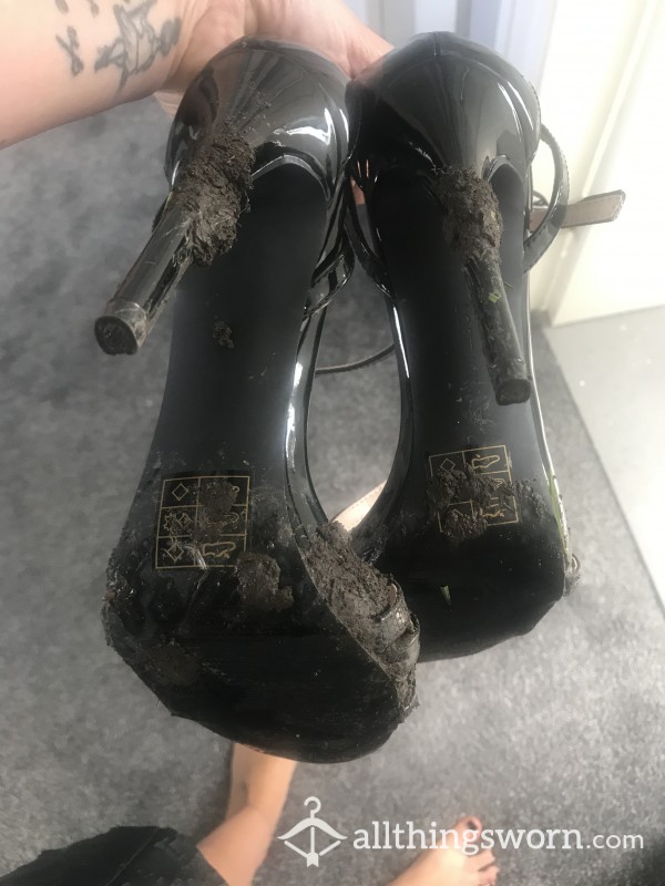 💦🦶 Played In The Mud In These Then Cleaned Them With My Goddess Golden Nectar Fresh From The Source, While Still Wearing Them 💦 🦶 Super Sexy Clip.