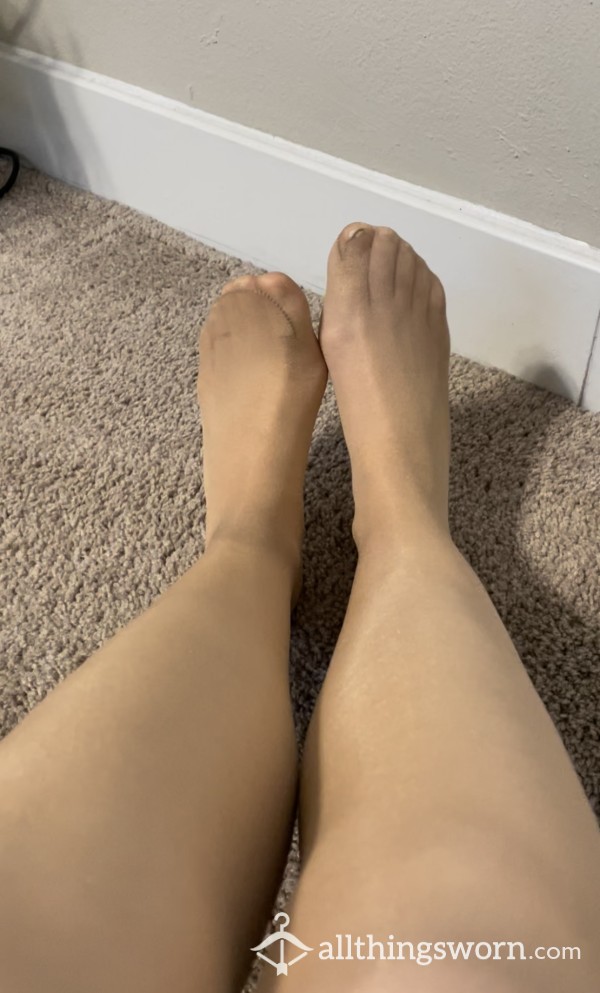 Playing With My Feet In Nylon Stockings