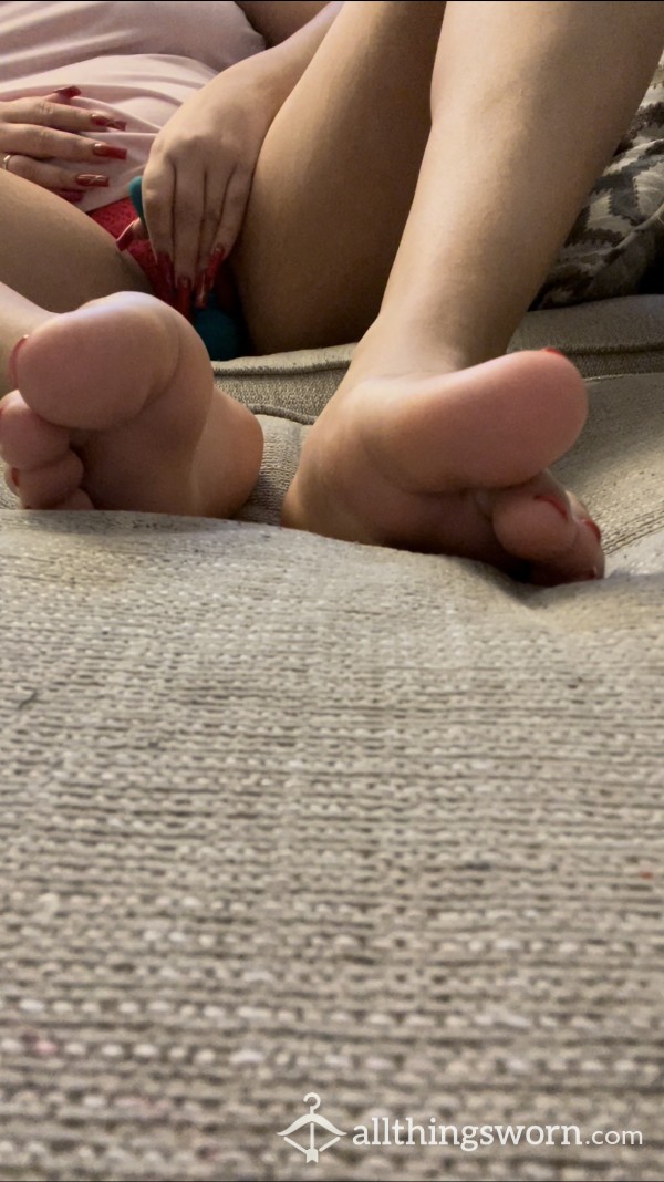 POV - My Toes Curl As I Play With My Favorite Vibrator