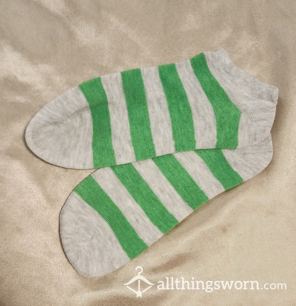 Pozee's Green Stripped Socks