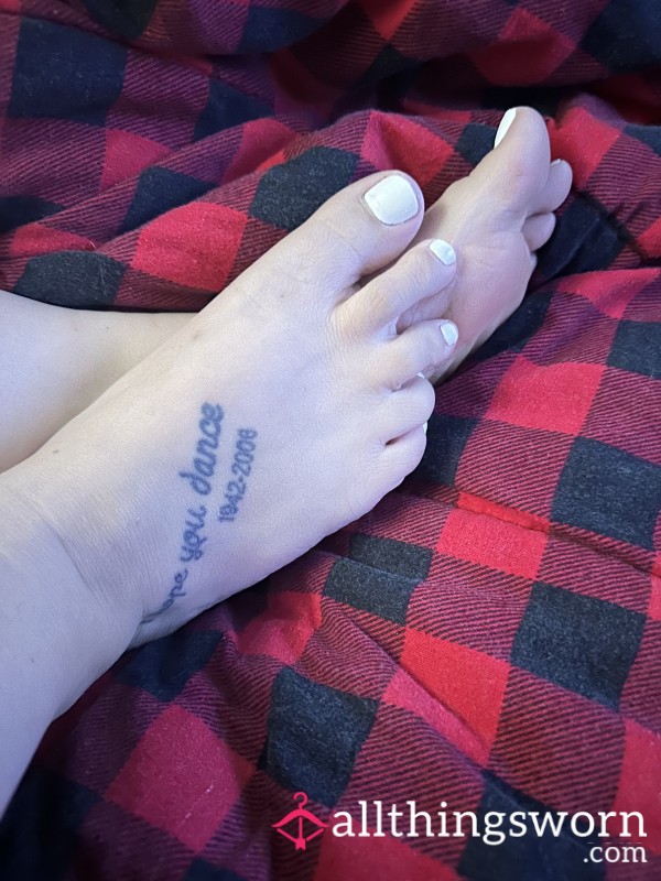 Pretty Toes On A Fat Cock