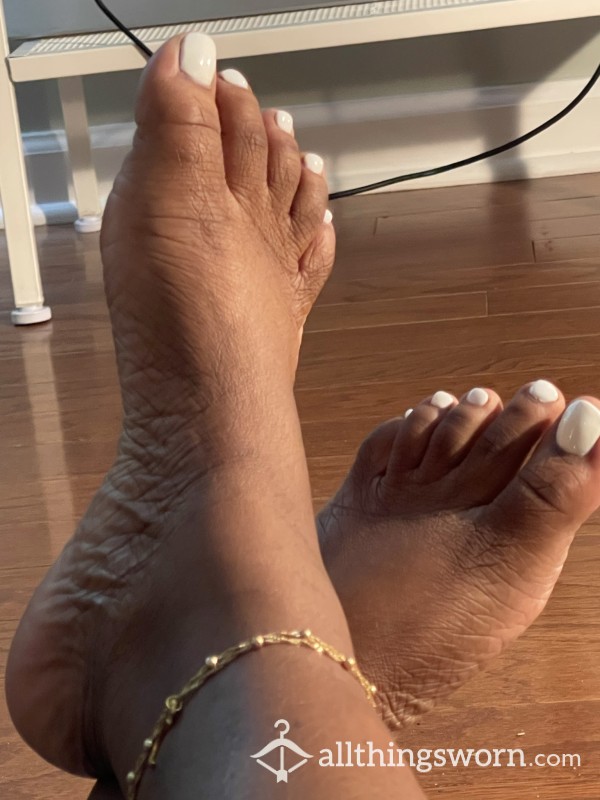 Pretty White Toes