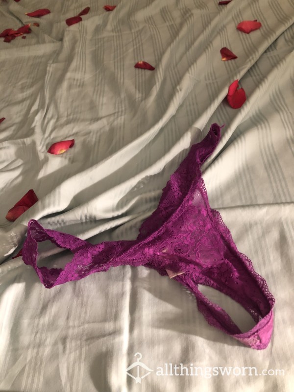 😈 Purple Lace Thong Worn Just For You - Well Loved 💜