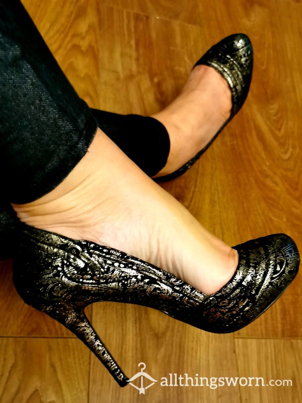 Really Sexy Black & Gold Very High Heels. Well Worn Sooo Sexy Size 5 UK 🔥🔥🔥