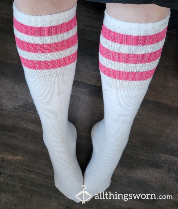 💝 Retro Sweetheart Pink Striped White Knee High Athletic Tube Socks 🧦 💲1️⃣5️⃣ With 2️⃣-day Wear, And A Small Itinerary 📝 During Use.