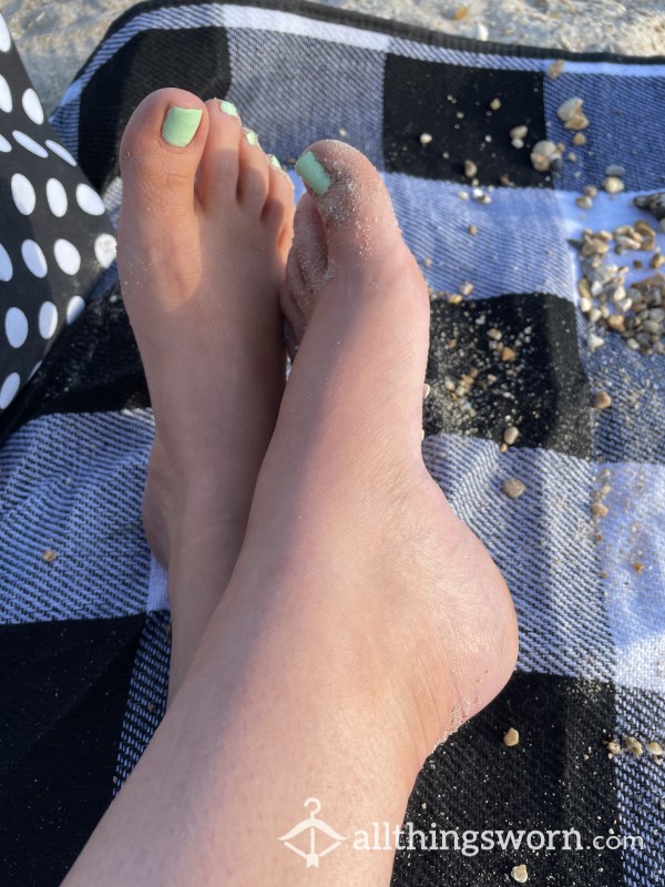 Sandy Toes