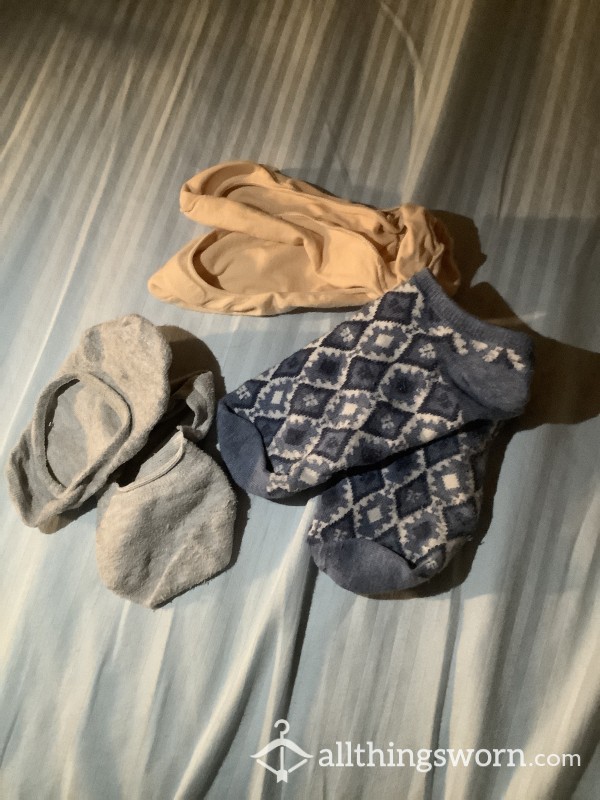 Set Of 3 Socks!