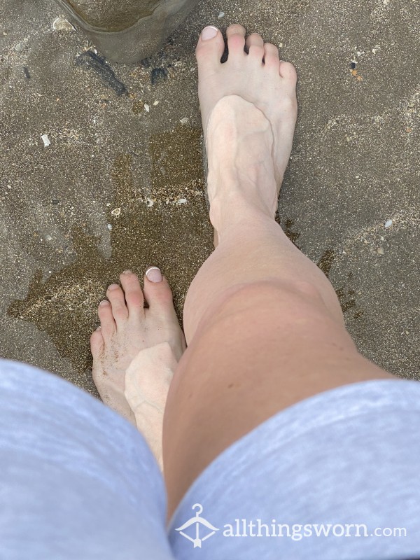 Sexy Beach Feet For Your Pleasure