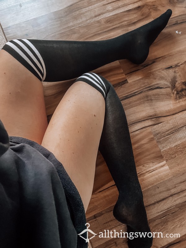 Sexy Black And White Stripe Knee High Stockings