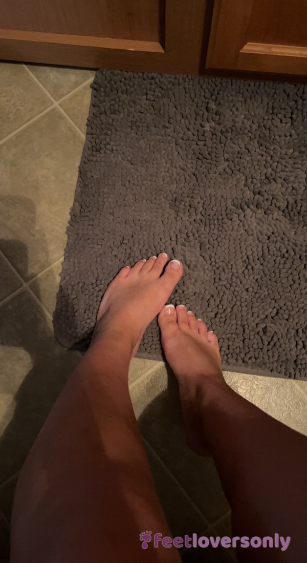 Sexy Feet From A Sexy Girl 💋🦶🏻