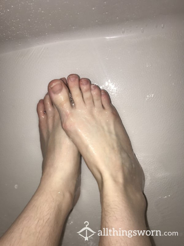 Sexy Feet In The Bath And More😉