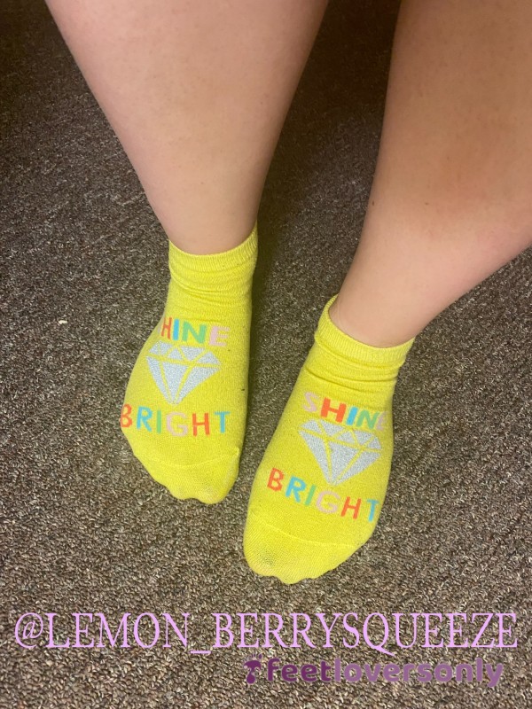 Thin Shine Bright Yellow Ankle Socks