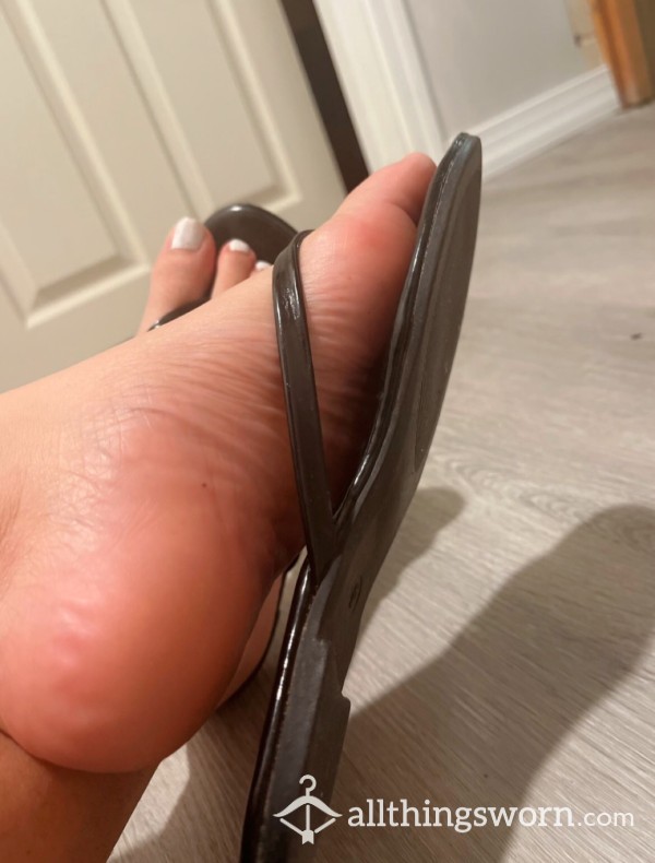 Shiny Black Flip Flops