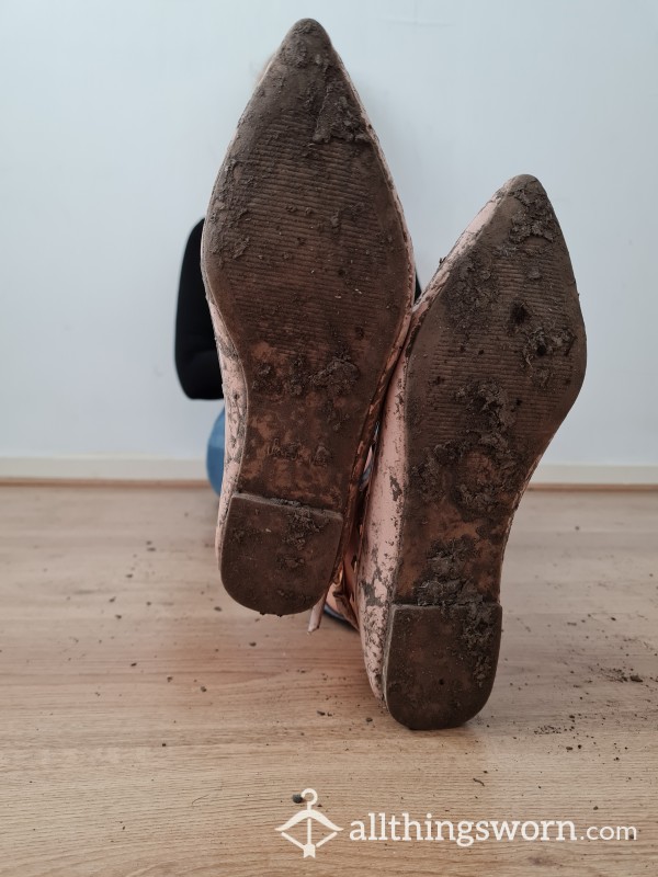 SOLD - Shoe Cleaner Required - Apply Within - Muddy Flats