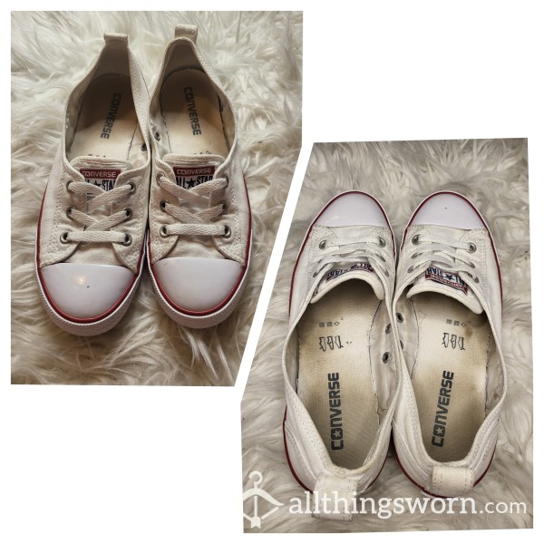 Size 7 Old White Converse Shoes