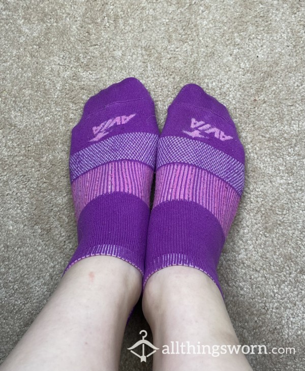 💜Small Pink And Purple Well-Worn Avia Athletic/Workout Socks